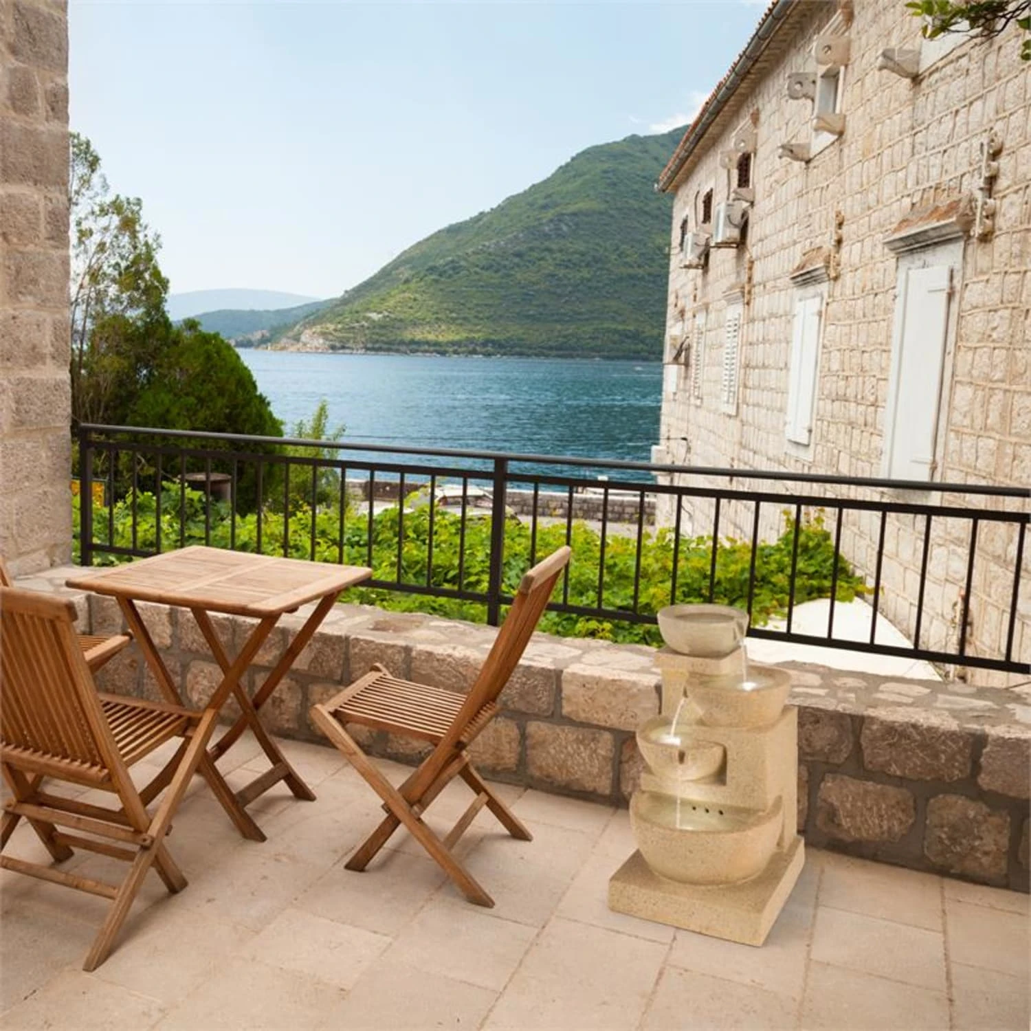 Korinth Zierbrunnen 4 Korinth Zierbrunnen – Bild 2